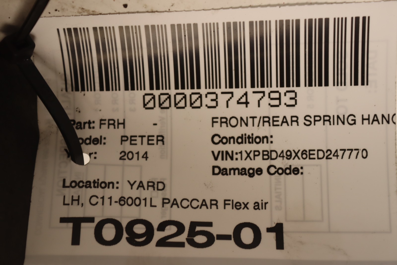 2013-2017 PETERBILT 579 LEFT SUSPENSION AIR SPRING HANGER MOUNT BRACKET OEM