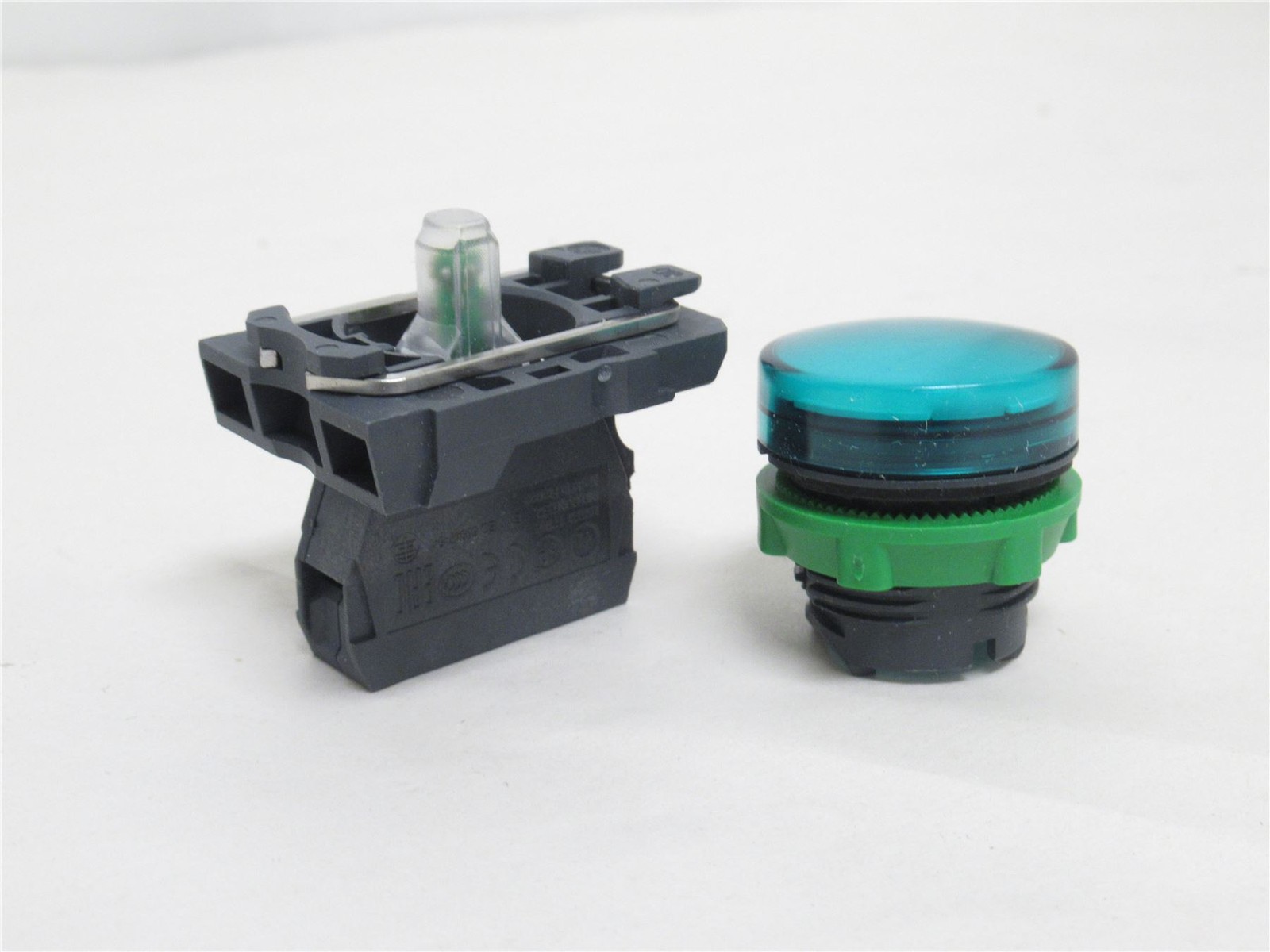 238871 New-No Box; Telemecanique XB5AVB3 Green LED Pilot Light; 24VAC/DC; 22mm