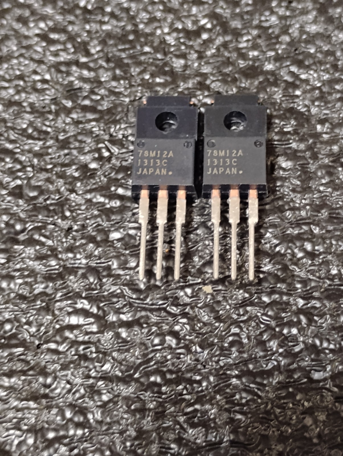 UPC78M12AHF 12 Volt Voltage Regulator NEC one of the Best ))) Qty-2