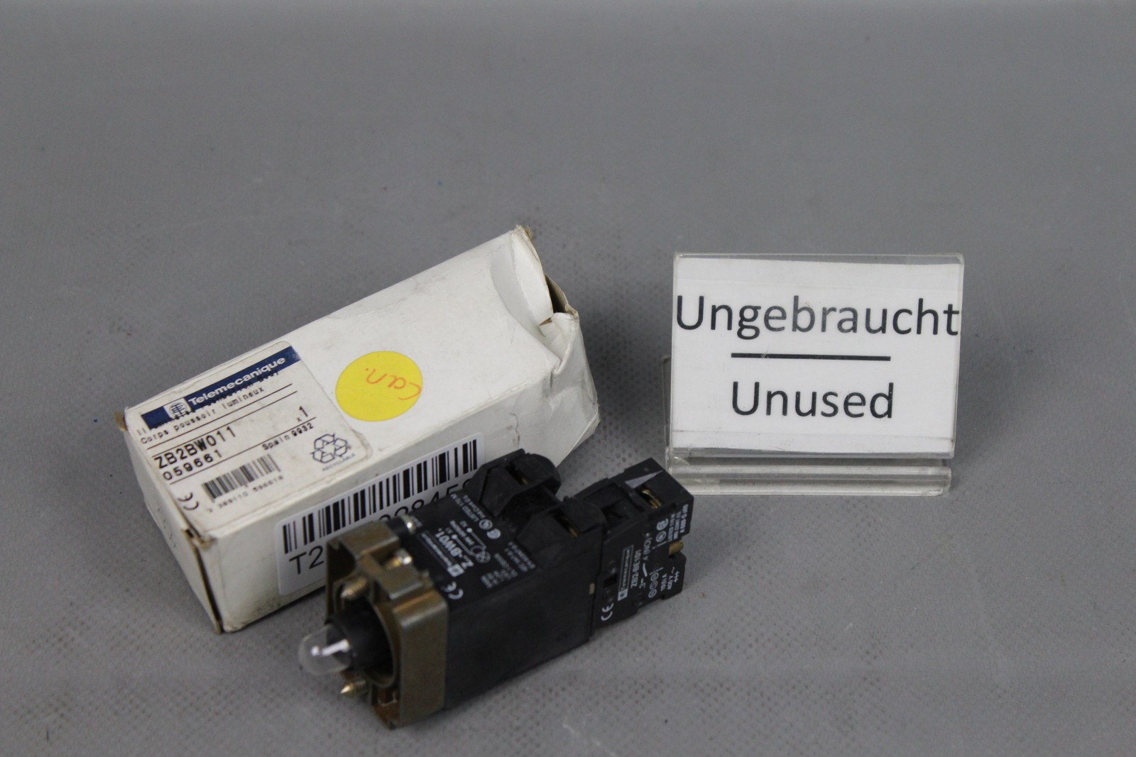Telemecanique ZB2 BW011 Auxiliary Switch ZB2BW011 059661 ZB2-BE101 1.2W 6V Unused