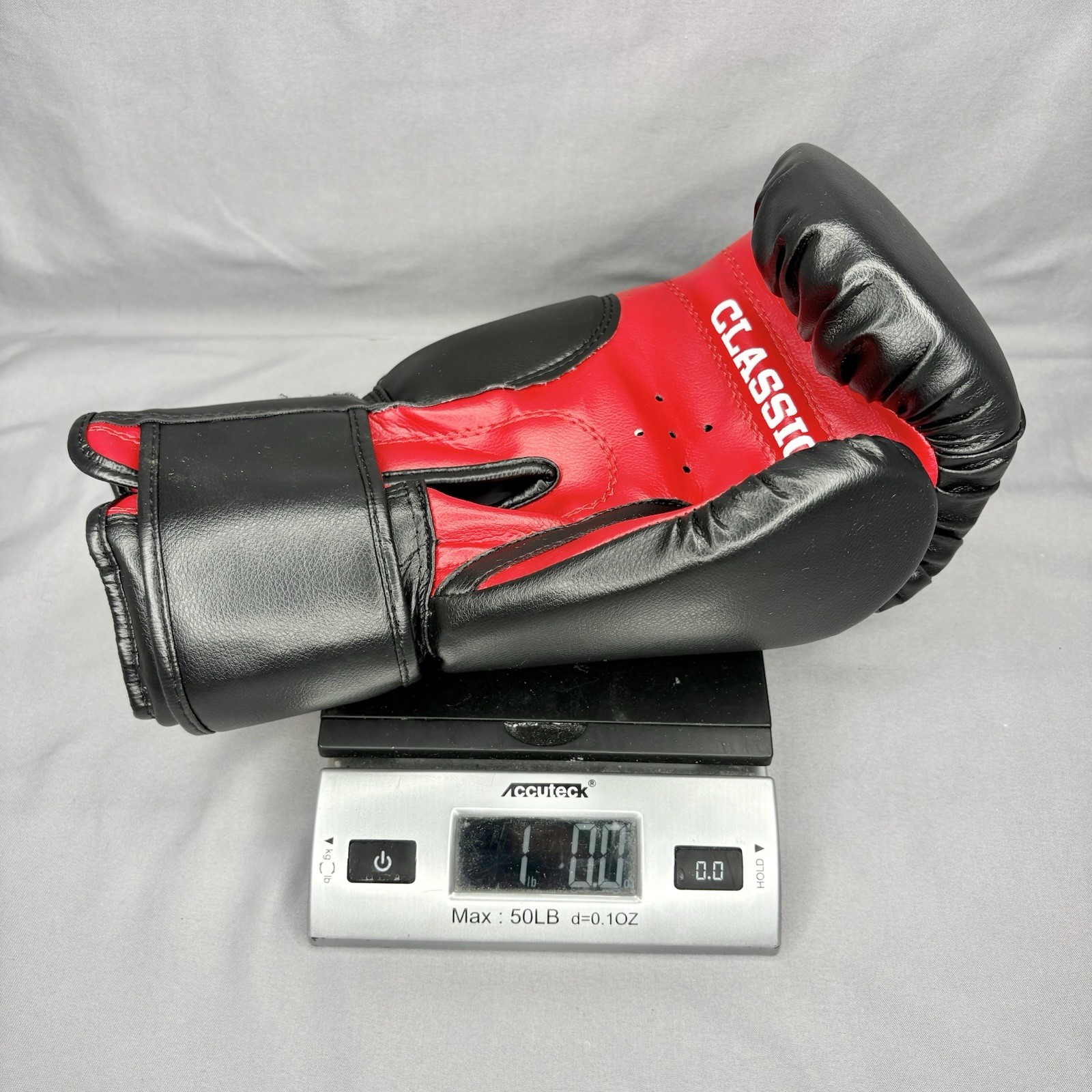 Title Boxing Classic Hook & Loop Black Red Training Gloves 16 Oz Large