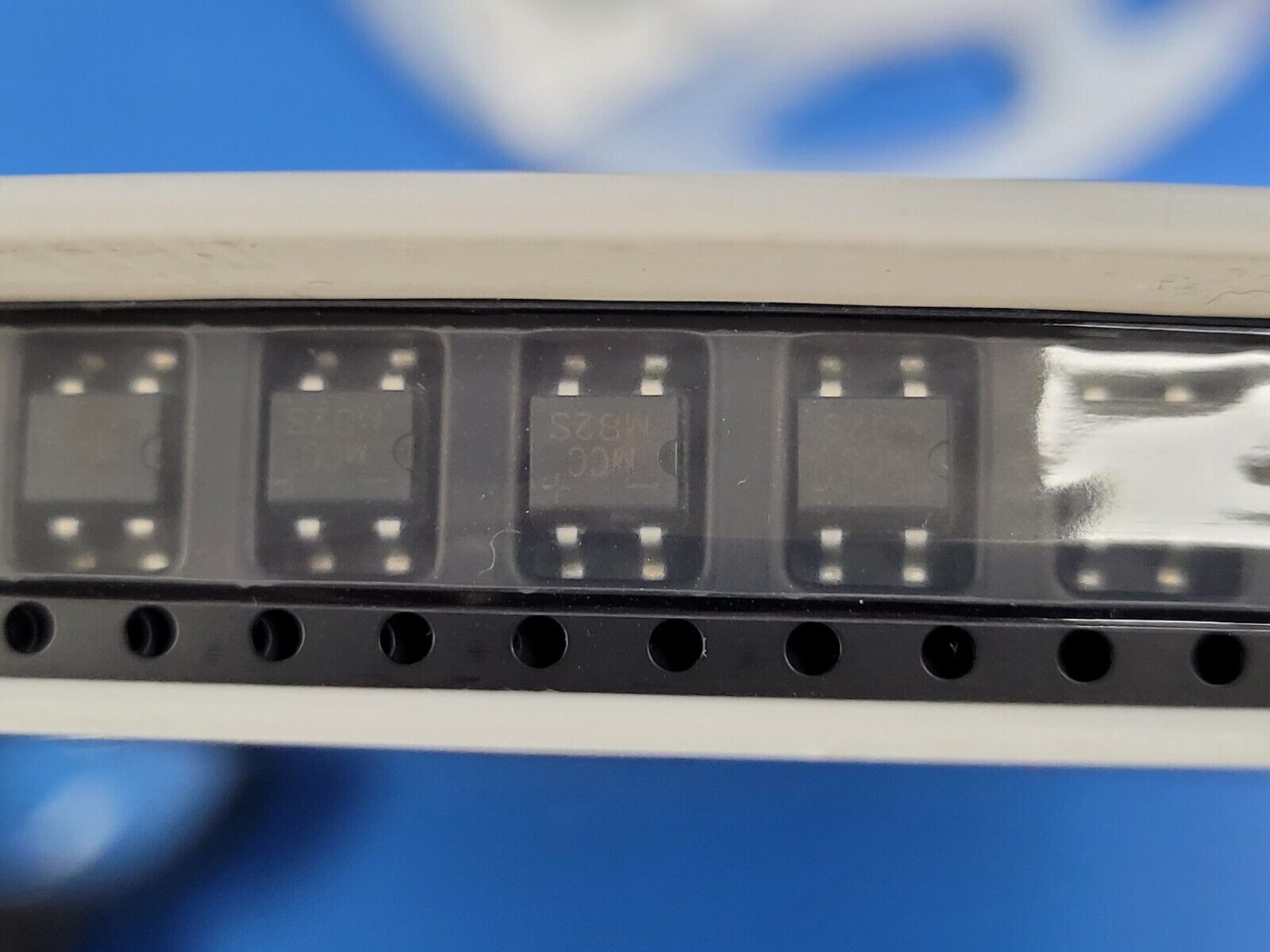 (50 PCS) MB2S-TP MCC BRIDGE RECT 1P 200V 500MA MBS-1 ROHS