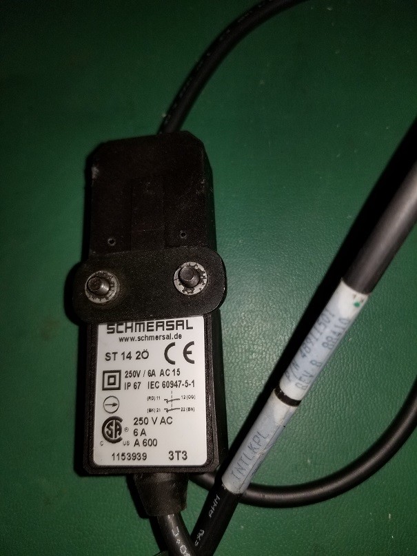 Universal Instruments 4811501 Interlock assembly Schmersal ST 14 20