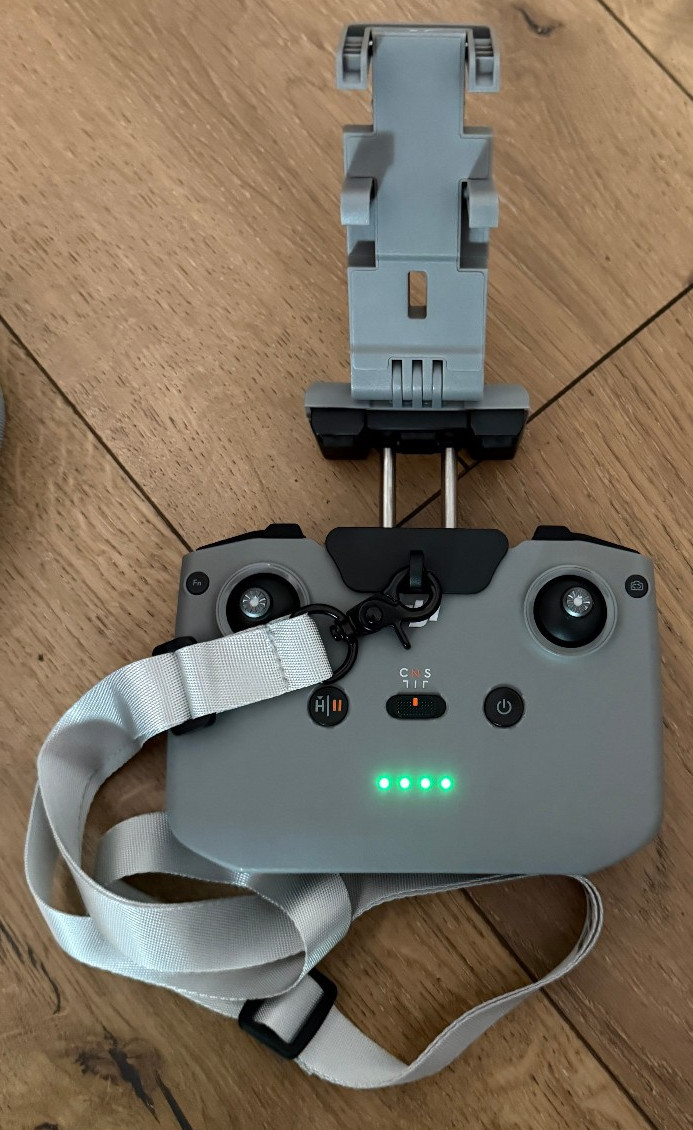 DJI Controller RC-N3/RC151, Neo 2 Case and iPad Extension kit for controller
