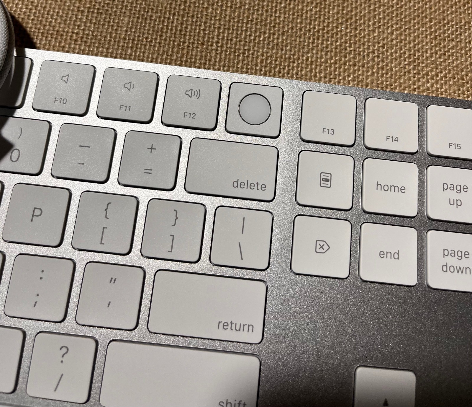 Apple Magic Keyboard Model A3119 W/ Touch ID & Numeric Keypad, White, Never Used