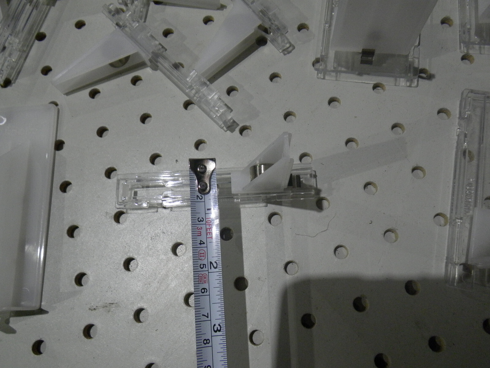 Lot of modular shelf pusher inserts Clear+white plastic 18pcs