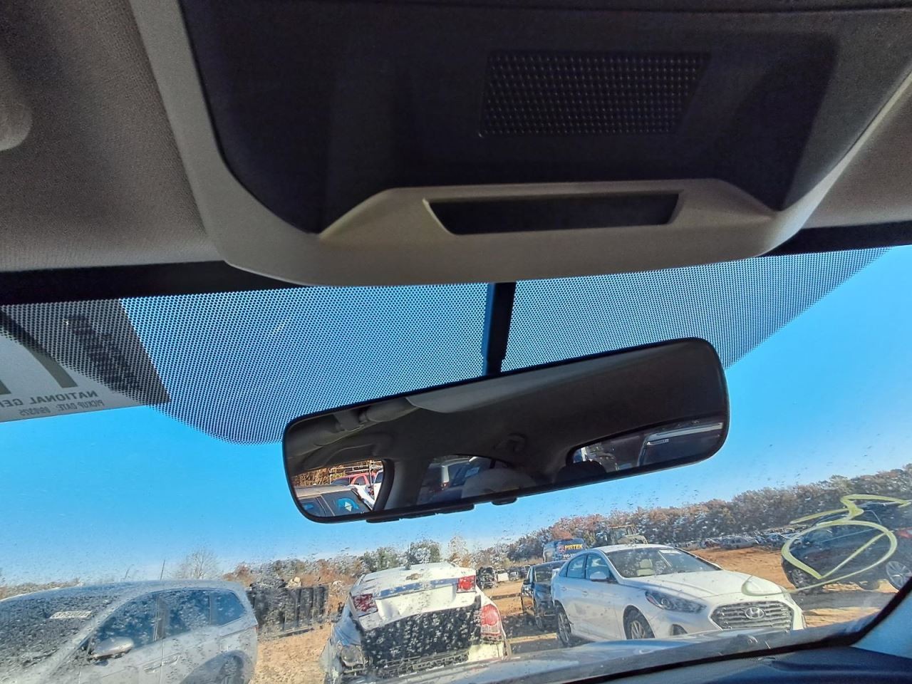 XV CROSST 2018 Glove Box 4856277
