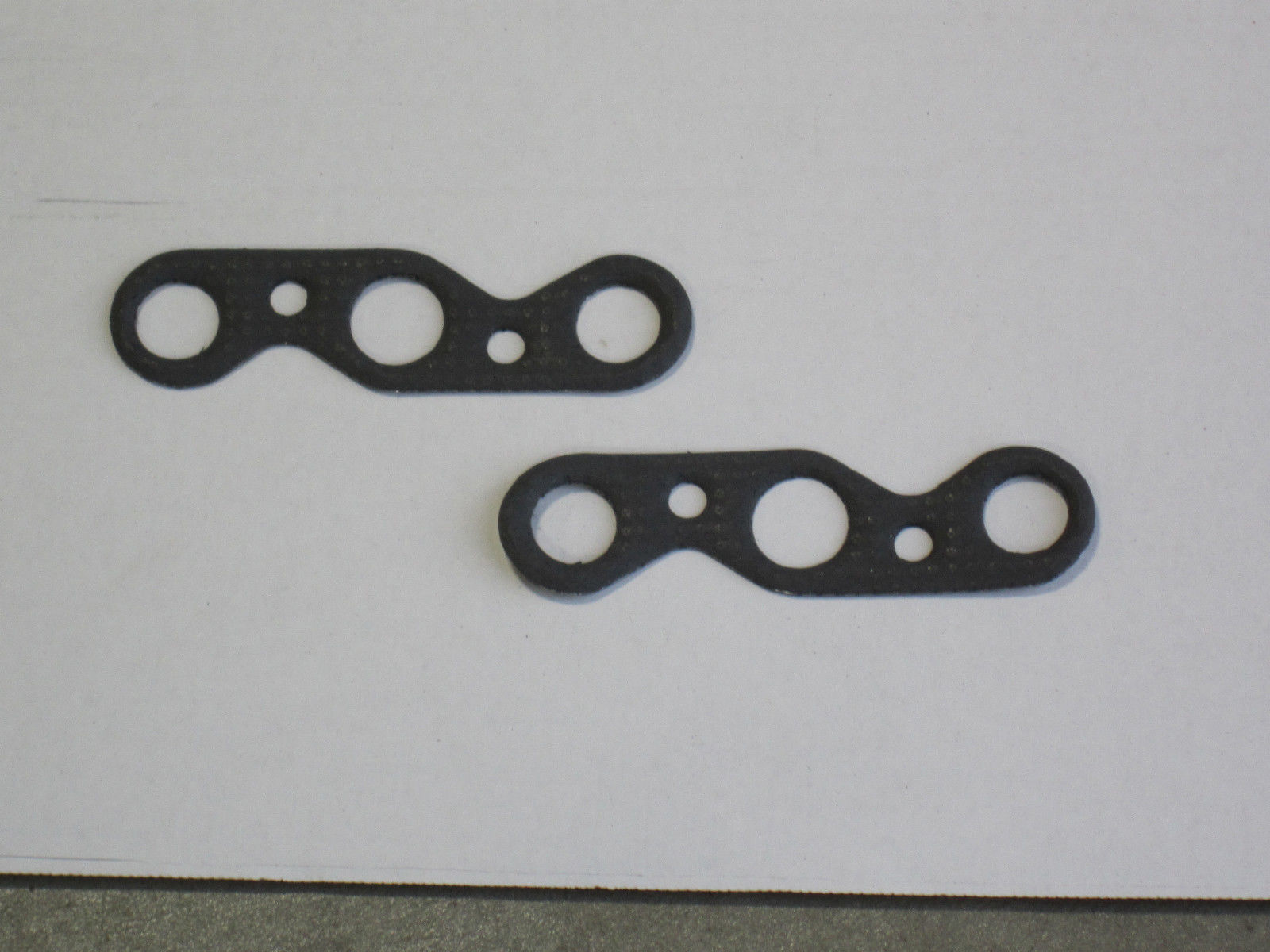 2 EXHAUST AND INTAKE MANIFOLD GASKETS FOR IH INTERNATIONAL FARMALL CUB LO-BOY