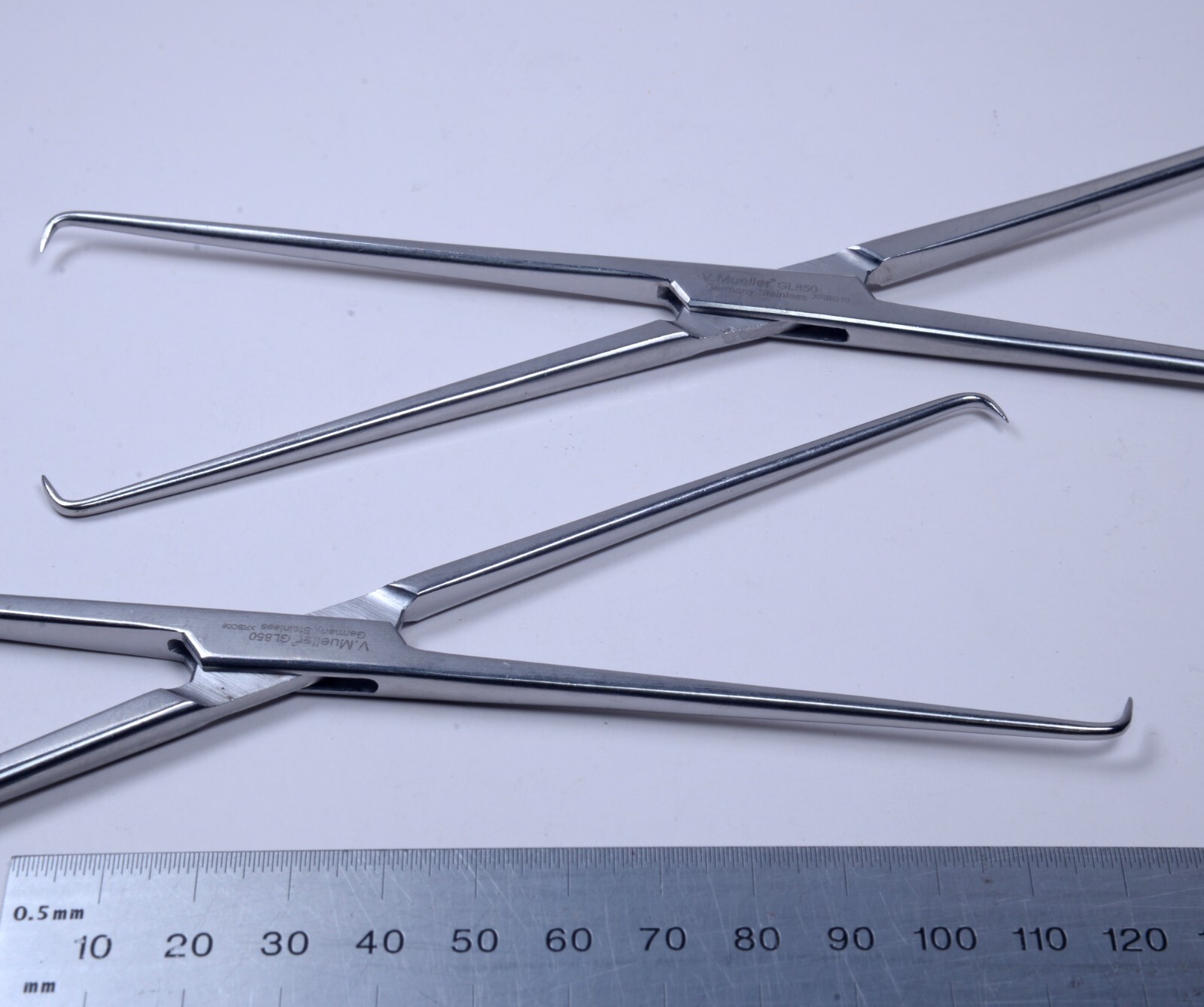 V.Mueller #GL850 Braun Uterine Tenaculum Dressing Forceps 9½" Stainless Surgical
