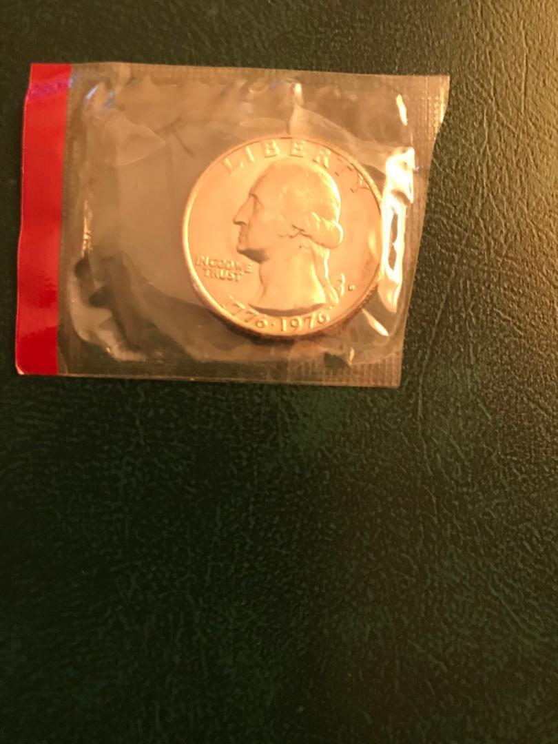 1776 ~ 1976 P+D BicennteniaWASHINGTON QUARTER UNCIRCULATED STILL IN MINT CELLO