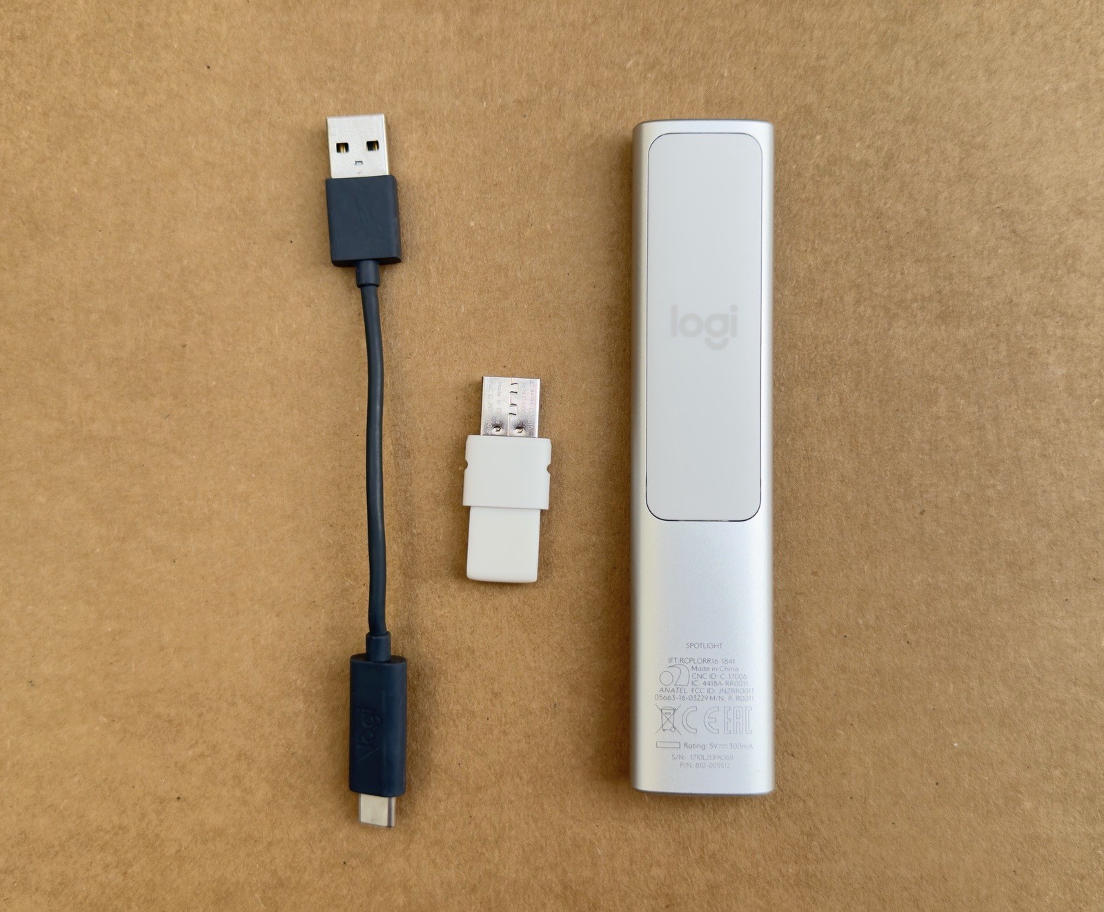 Logitech Spotlight Presentation Remote, Silver, With USB Receiver+Cable R-R0011