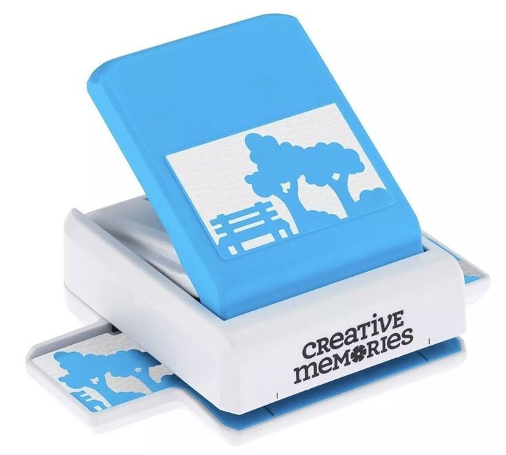 Creative Memories Walk in the Park Decorative Border Punch