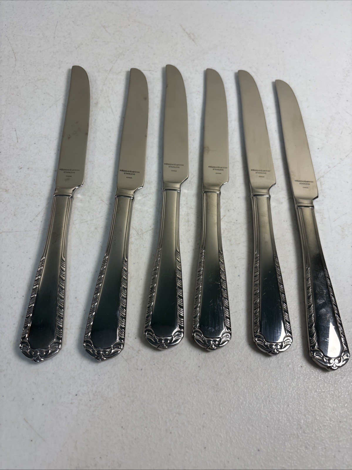 Reed & Barton SURREY Stainless Dinner Knives 9 1/2” - Set of 6 EUC