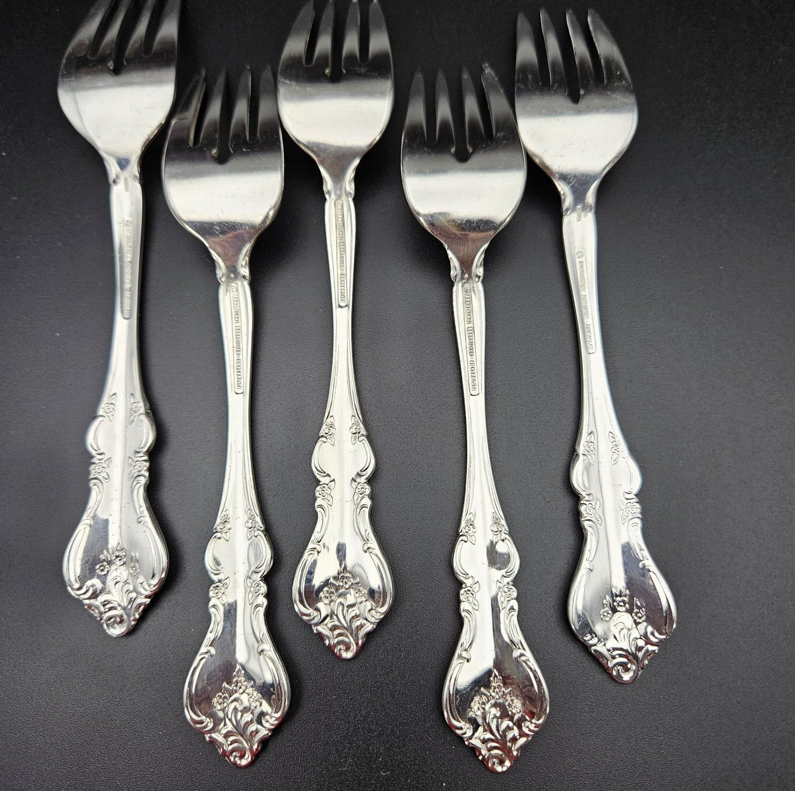 International Silver Orleans 26pc Silverplate Flatware Set Fork Spoon Knife