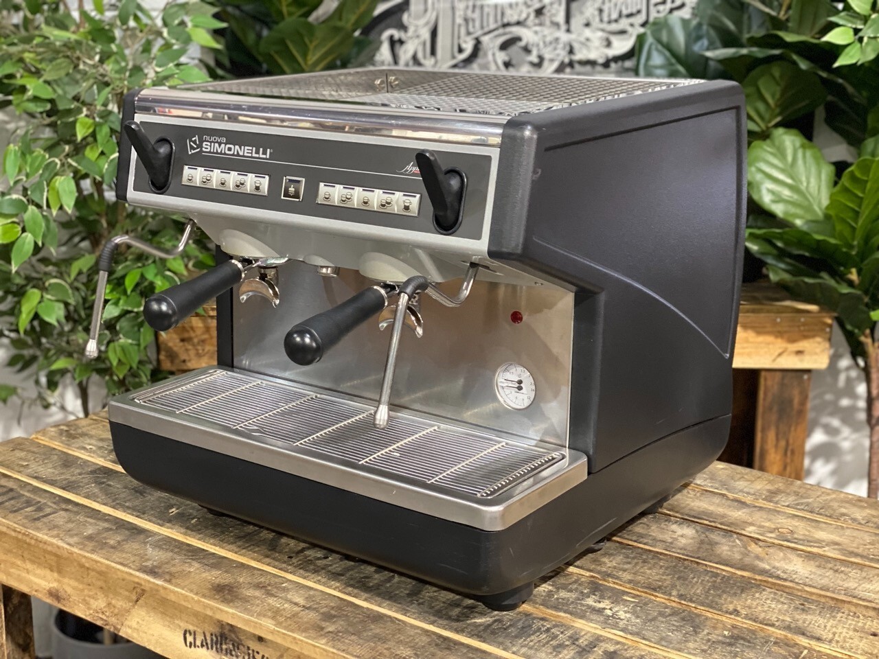 NUOVA SIMONELLI APPIA 2 GROUP BLACK COMPACT ESPRESSO COFFEE MACHINE COMMERCIAL
