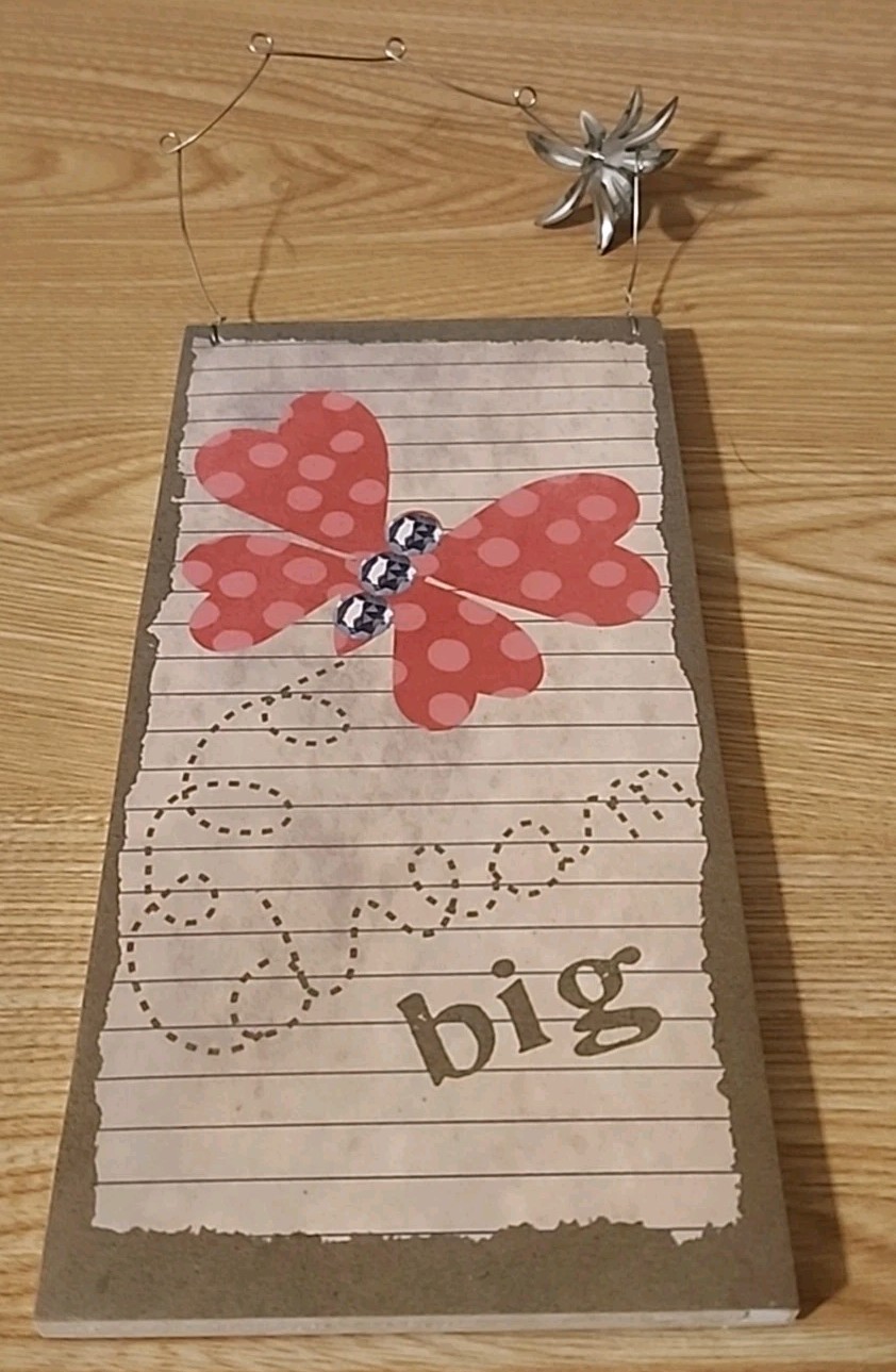 C.R. Gibson Dream Big Butterfly Magnetic Notepad Metal Flower Hanger NIP