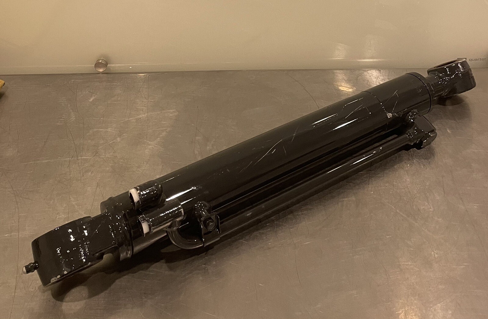 Hitachi YD00000368 Hydraulic Cylinder NEW! FREE SHIPPING!!