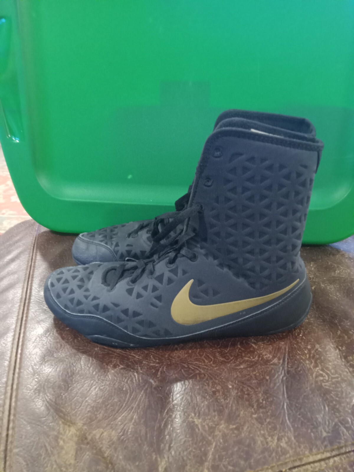 MEN'S NIKE K.O. BOXING SHOES SZ. 12.5 PRE OWNED