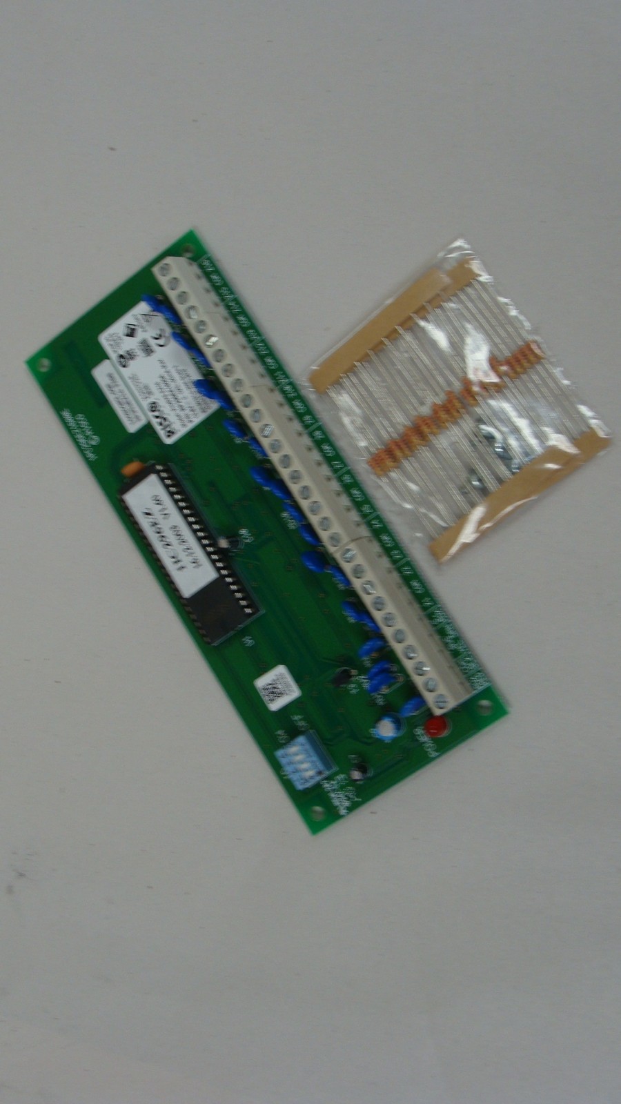 Risco ProSYS EZ16 Zone Input Expander NEW NOS