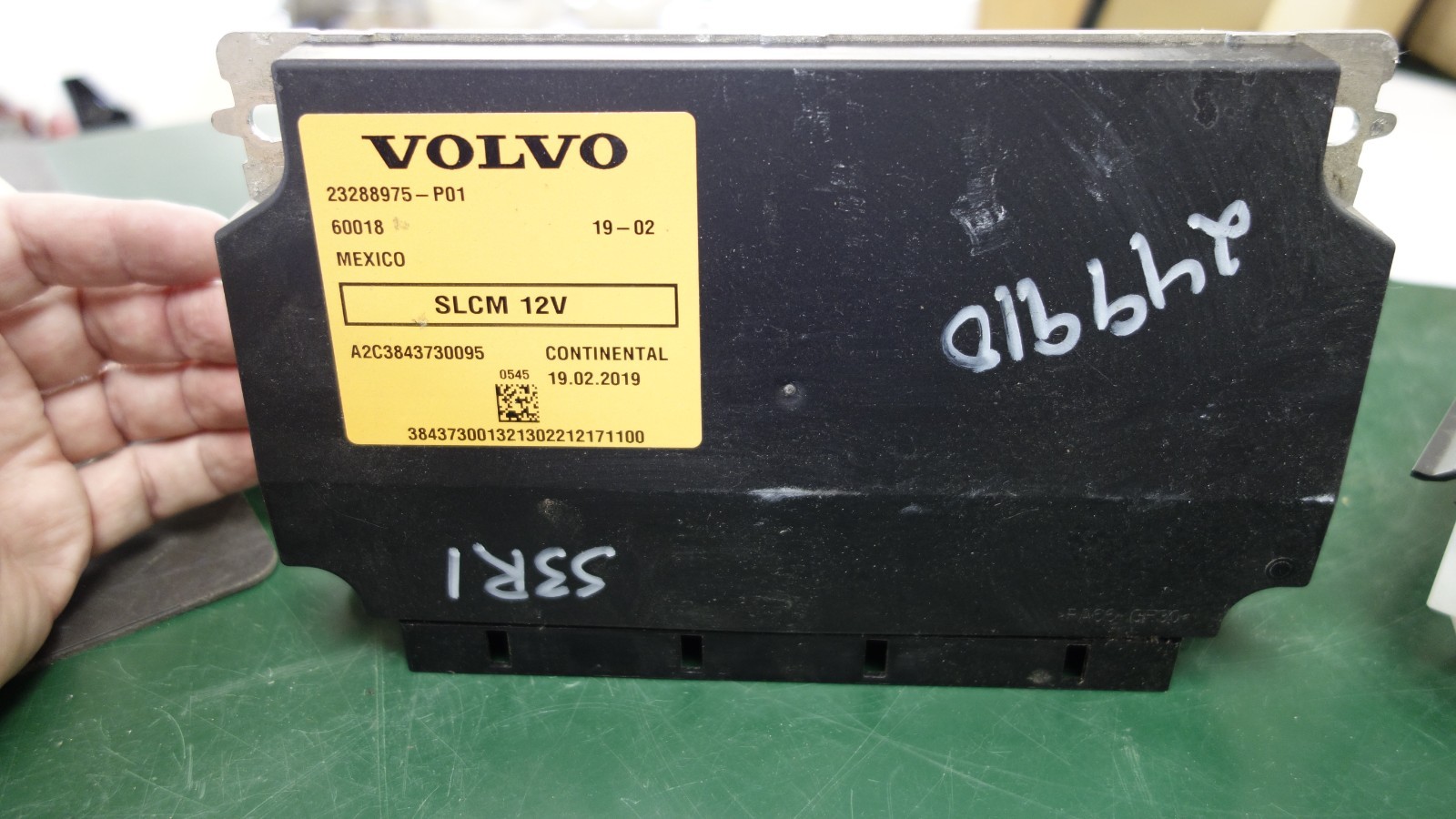VOLVO ECC (Electronic Chassis Control) Part Number 23288975-P01