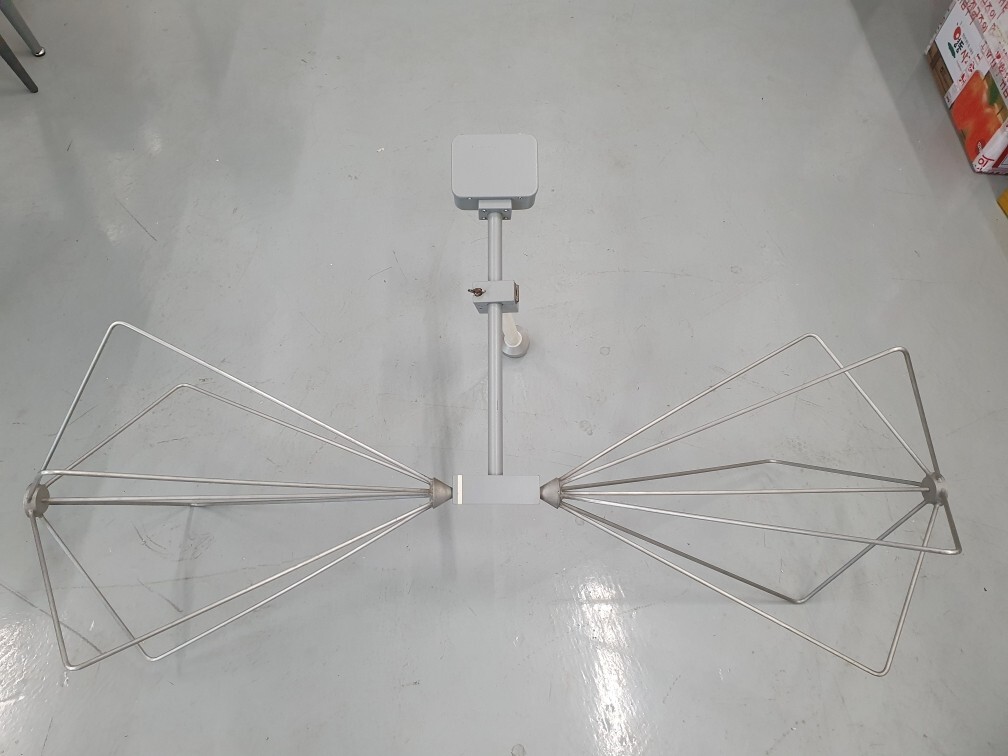 EMCO 3104 Biconical Antenna