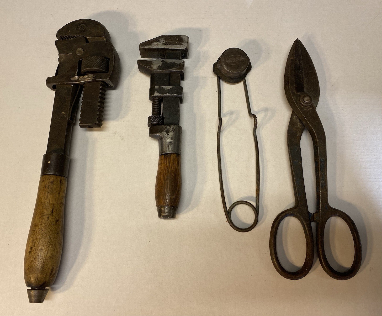 Lot of old tools ,turntable wrench,adjustable wrench,sheet metal,stone lighterPR