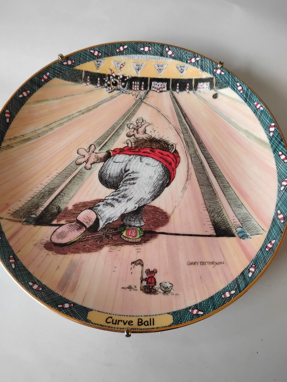Danbury Mint by Gary Patterson Curve Ball Bowling Plate #A553