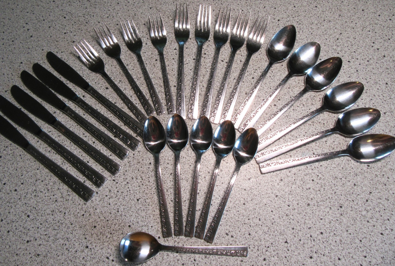 MCM Stanley Roberts Floral Motif DANISH MODE 27 Pieces Stainless Rogers Korea
