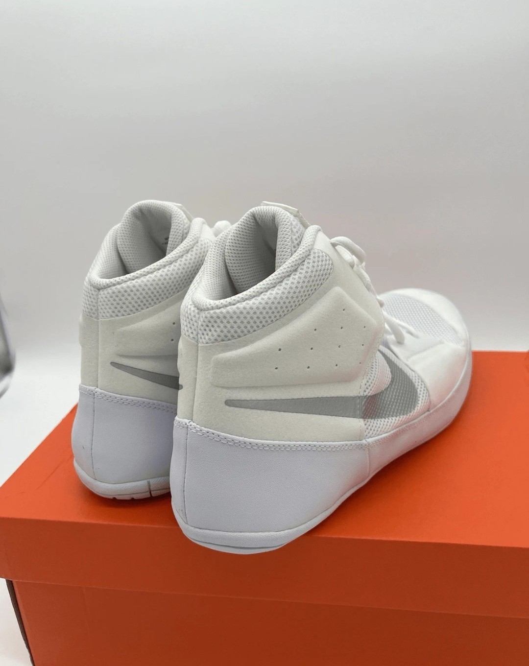Nike Fury Wrestling Shoes Men's Size 10.5 MMA Combat White Grey AO2416-102
