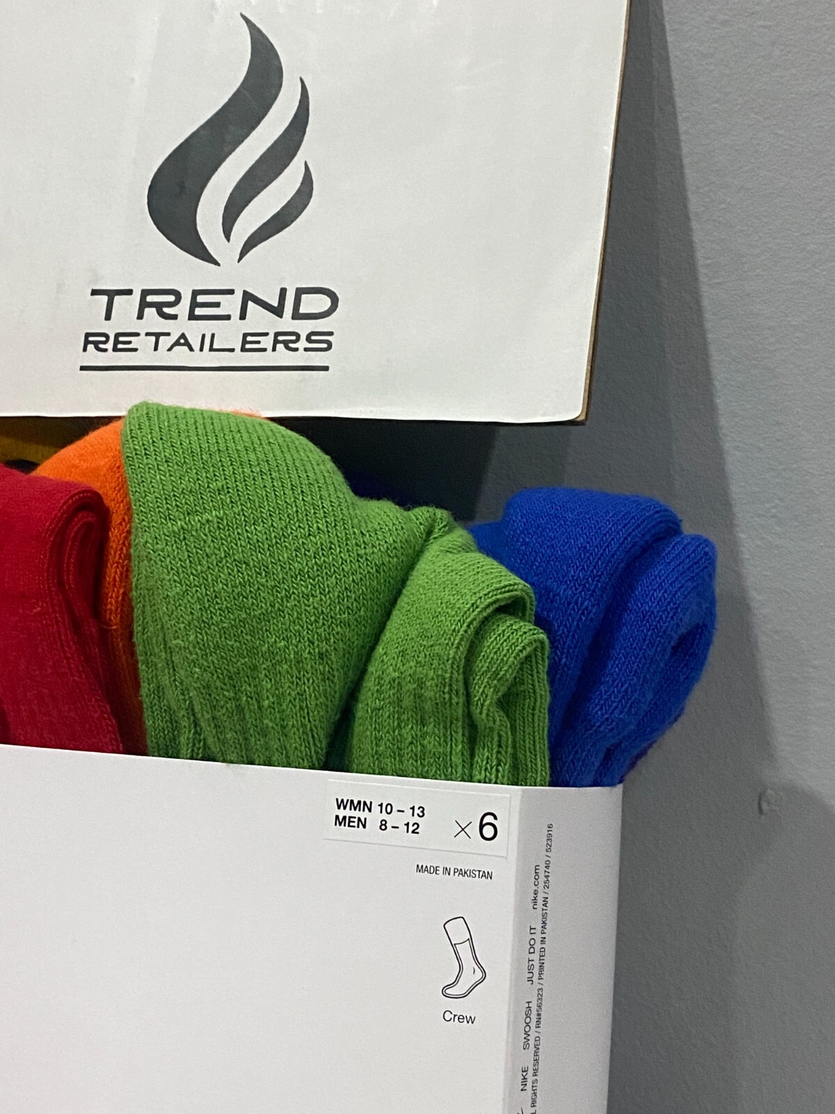 Nike Everyday Plus Cushioned Crew Socks 6 Pairs Rainbow Multicolor Size L 8-12