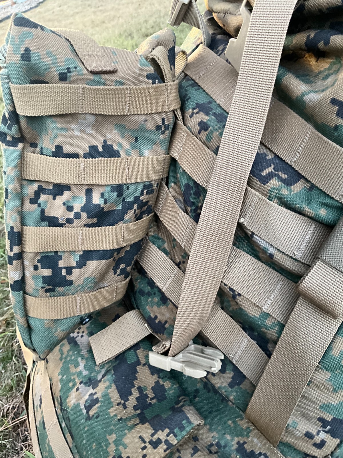 Custom USMC Accessory Pouch - ILBE Digital Marpat Molle Compatible (10 x 13")
