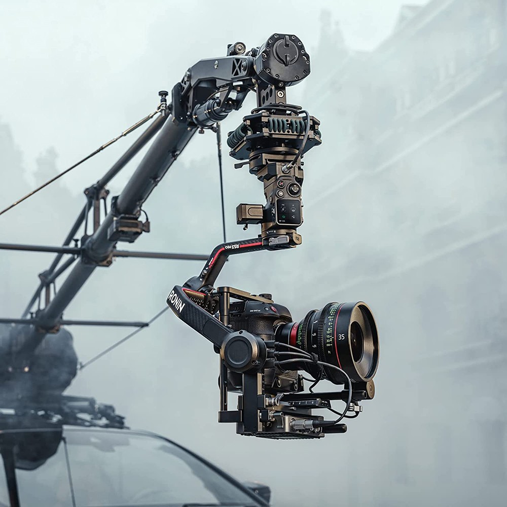 DJI RS 3 Pro 3-Axis Gimbal Stabilizer
