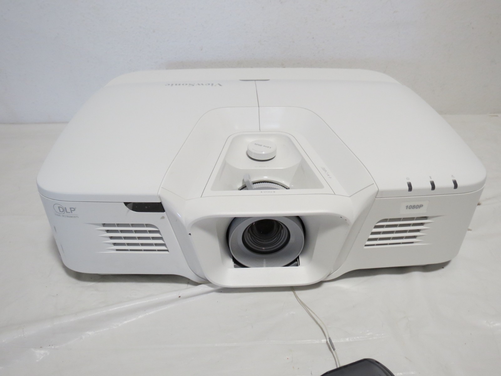 ViewSonic Pro8530HDL 5200 Lumens Installation Projector Used - Tested Working