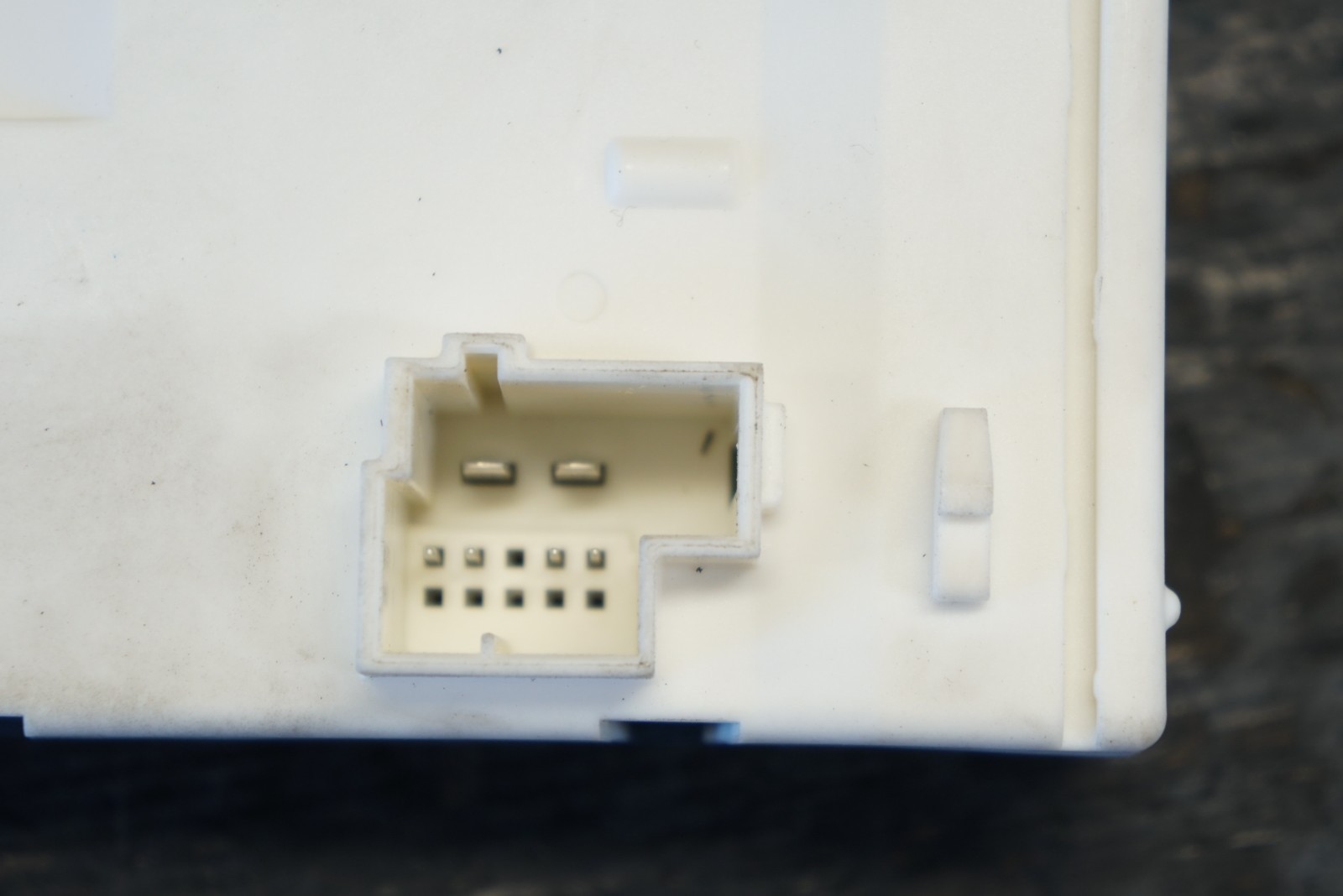 2017 - 2019 MERCEDES BENZ S213 E400 TAIL GATE CONTROL MODULE OEM A2139000500