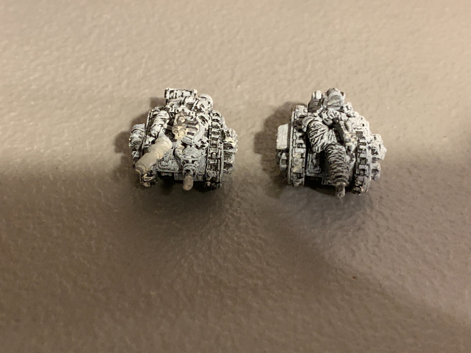 A40981 WARHAMMER EPIC 40K IMPERIAL GUARD IG ASTRA METAL LEMAN RUSS 2 PACK