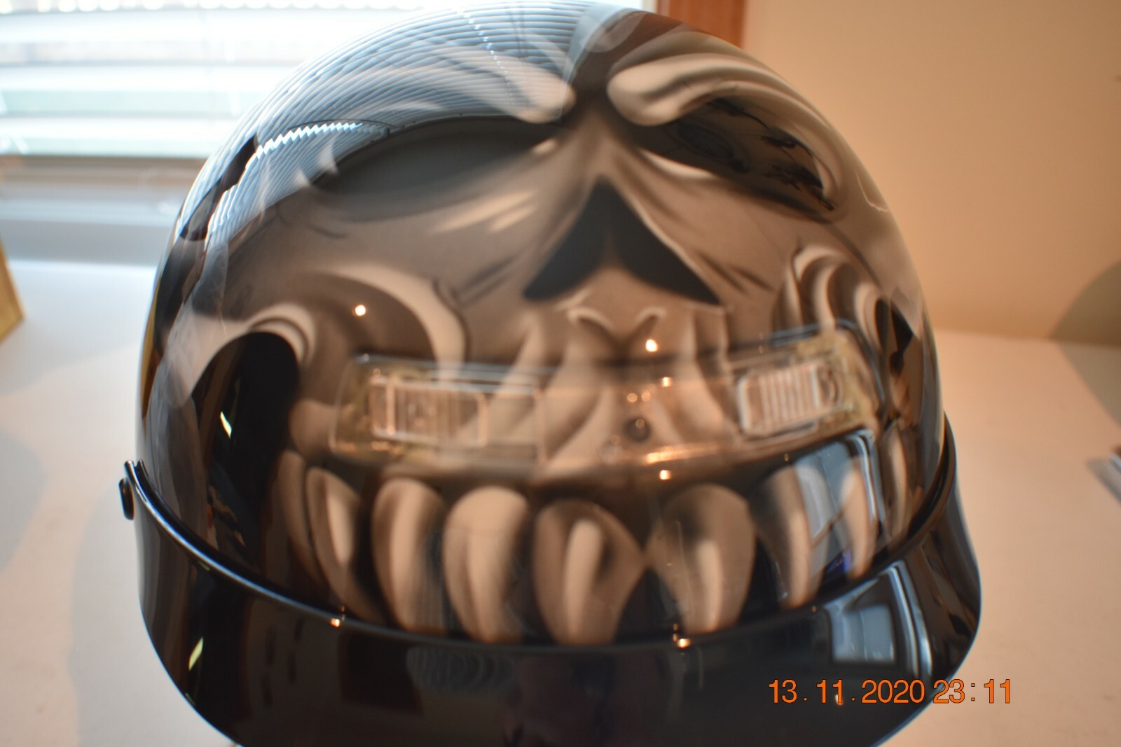 Z1R Motorcycle Sinister Street Dirt Snow Black + Gray Skull NEW Medium