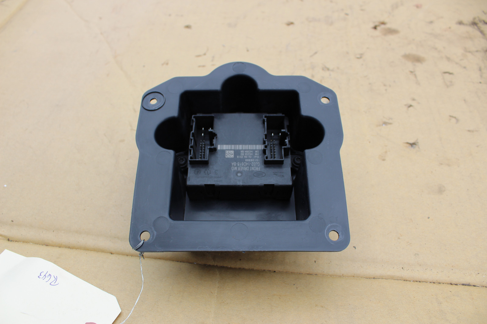 2017 JAGUAR XE DRIVER LEFT FRONT REAR MID CONTROL MODULE R643