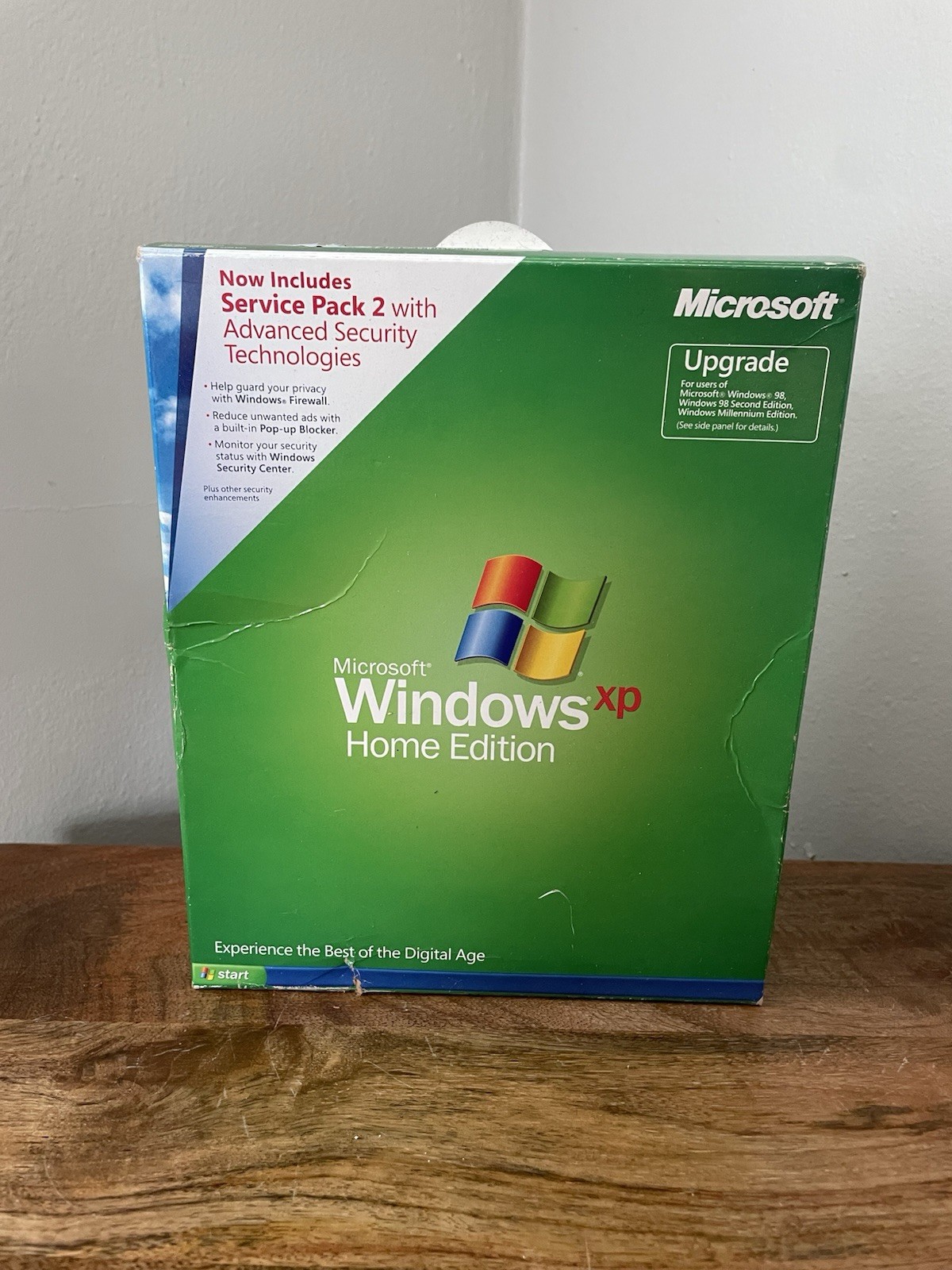 Microsoft Windows XP Home Edition Upgrade Retail Package W/ Product Key English