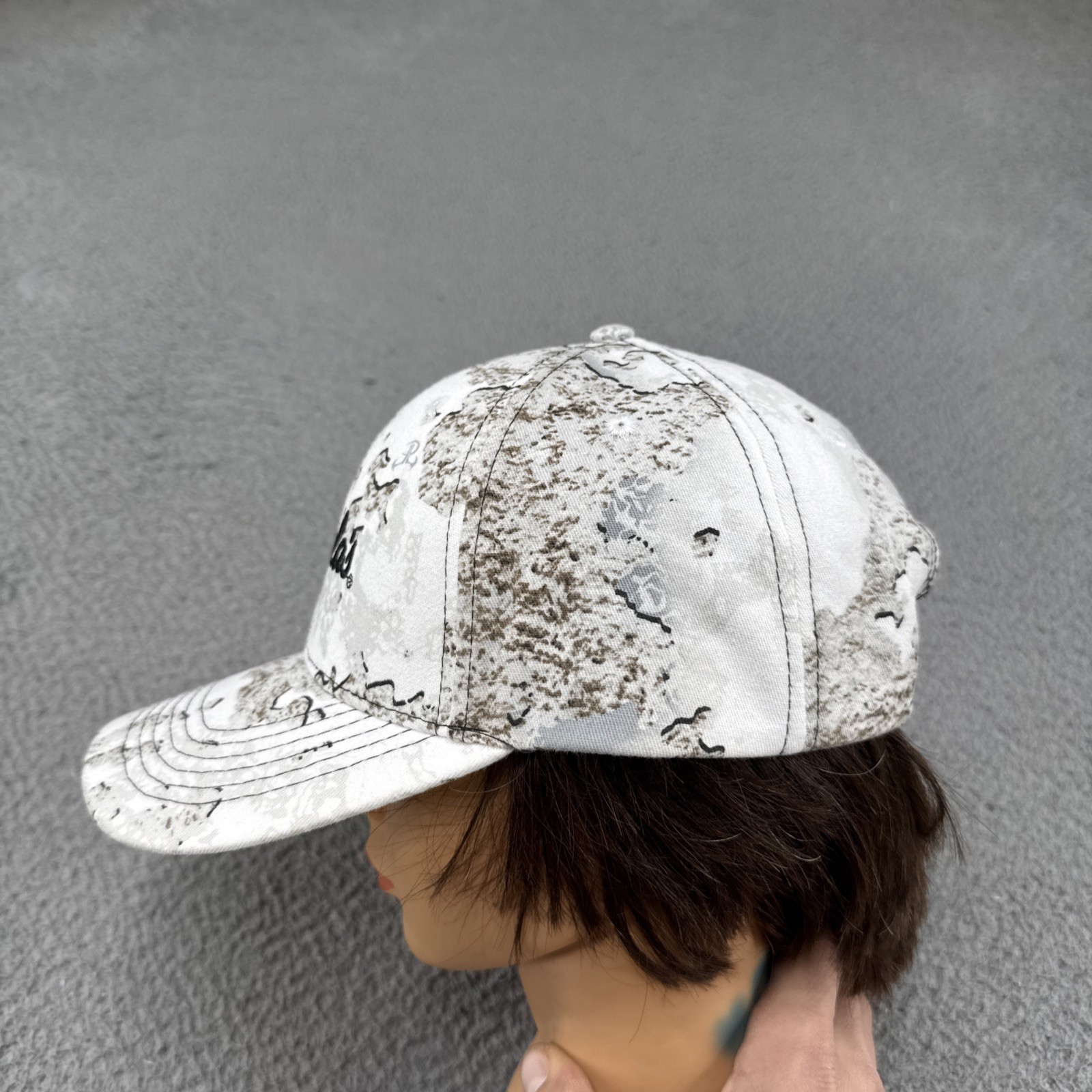Cabela’s Outfitters Camo Tundra White Adjustable Cap Hat Hunting