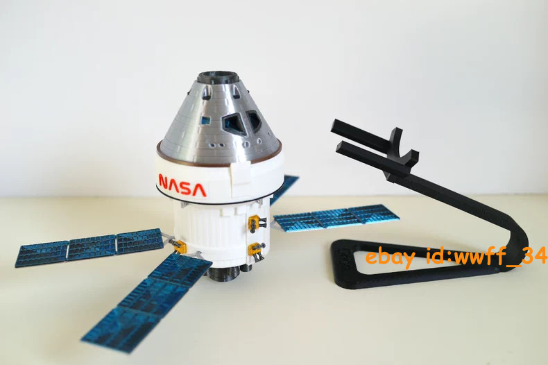 1/48/72 Artemis Program Boeing Orion Manned Spacecraft Finished Model