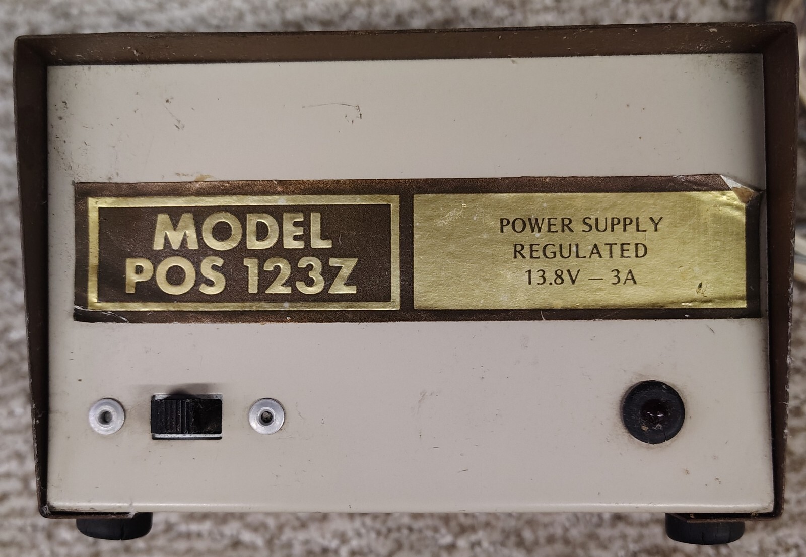 🗽POWER SUPPLY MODEL NO. 123Z 13.8V-3A