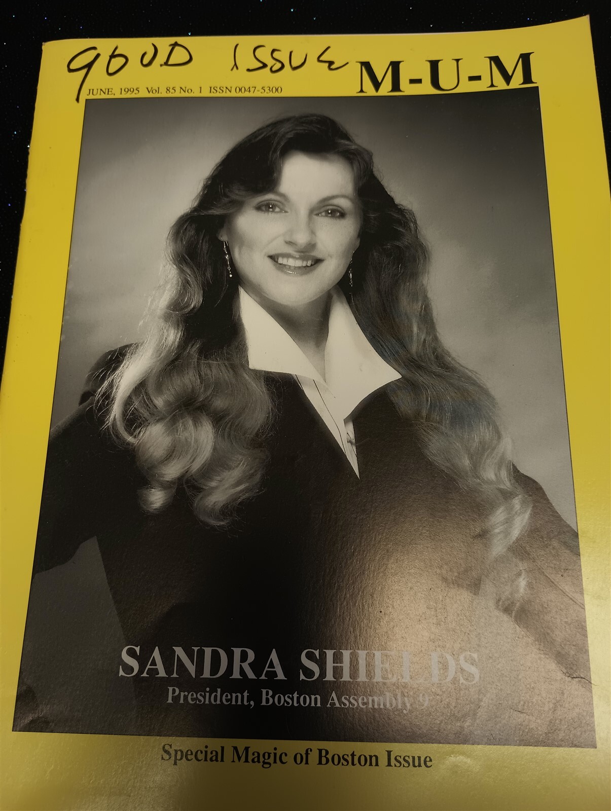 Sandra Shields MUM Society of American Magicians Magazine Issue 1995