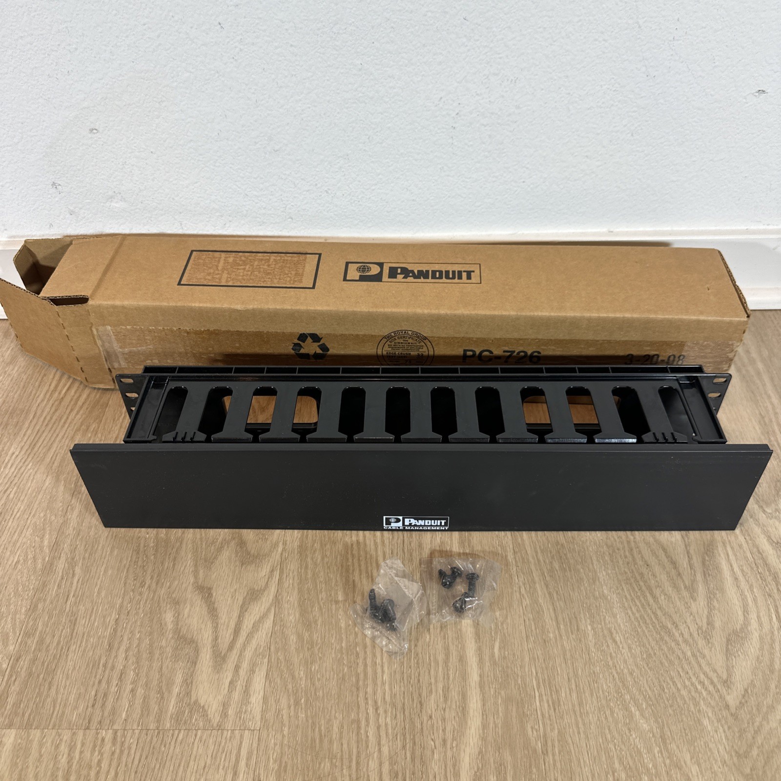 Panduit WMPFSE PatchLink Horizontal Cable Manager 1RU
