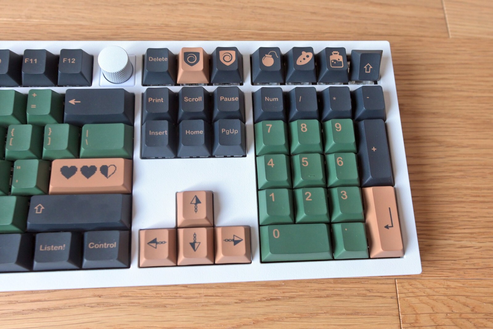 Green Black Zelda Link Hero Keycap Set | Cherry MX | Mechanical Keyboard | PBT