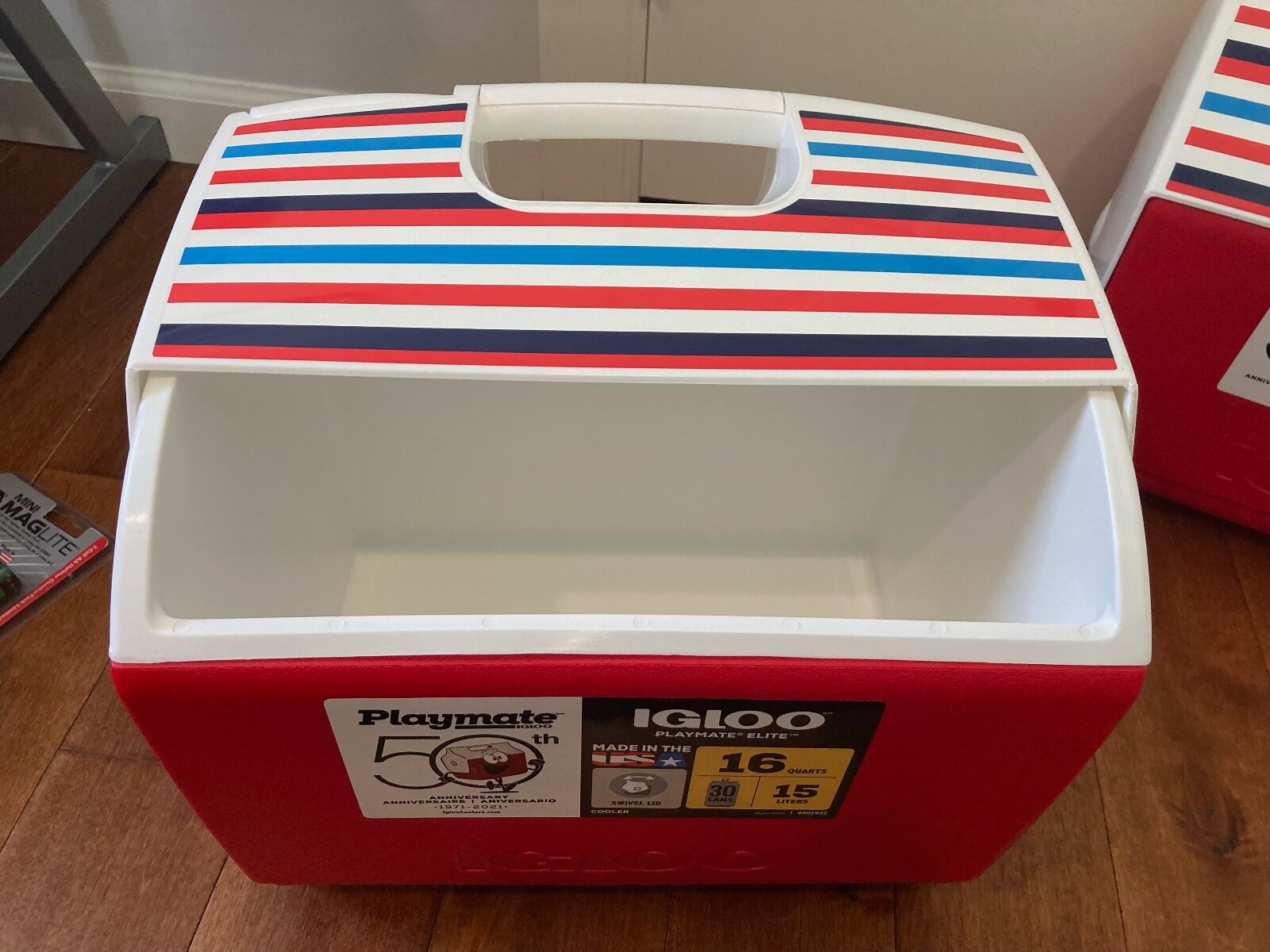 Igloo Playmate Elite 16 Qt Cooler 50th Anniversary Insulated Plastic USA STRIPE