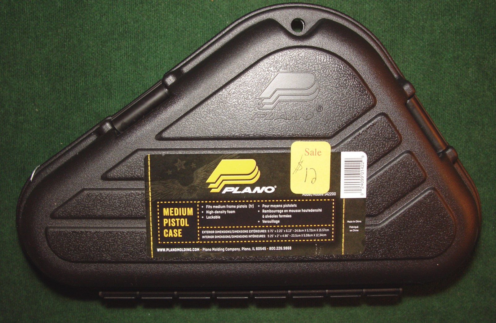 Plano Model 142200 Medium Black Plastic Pistol Case w/Padlock Tab