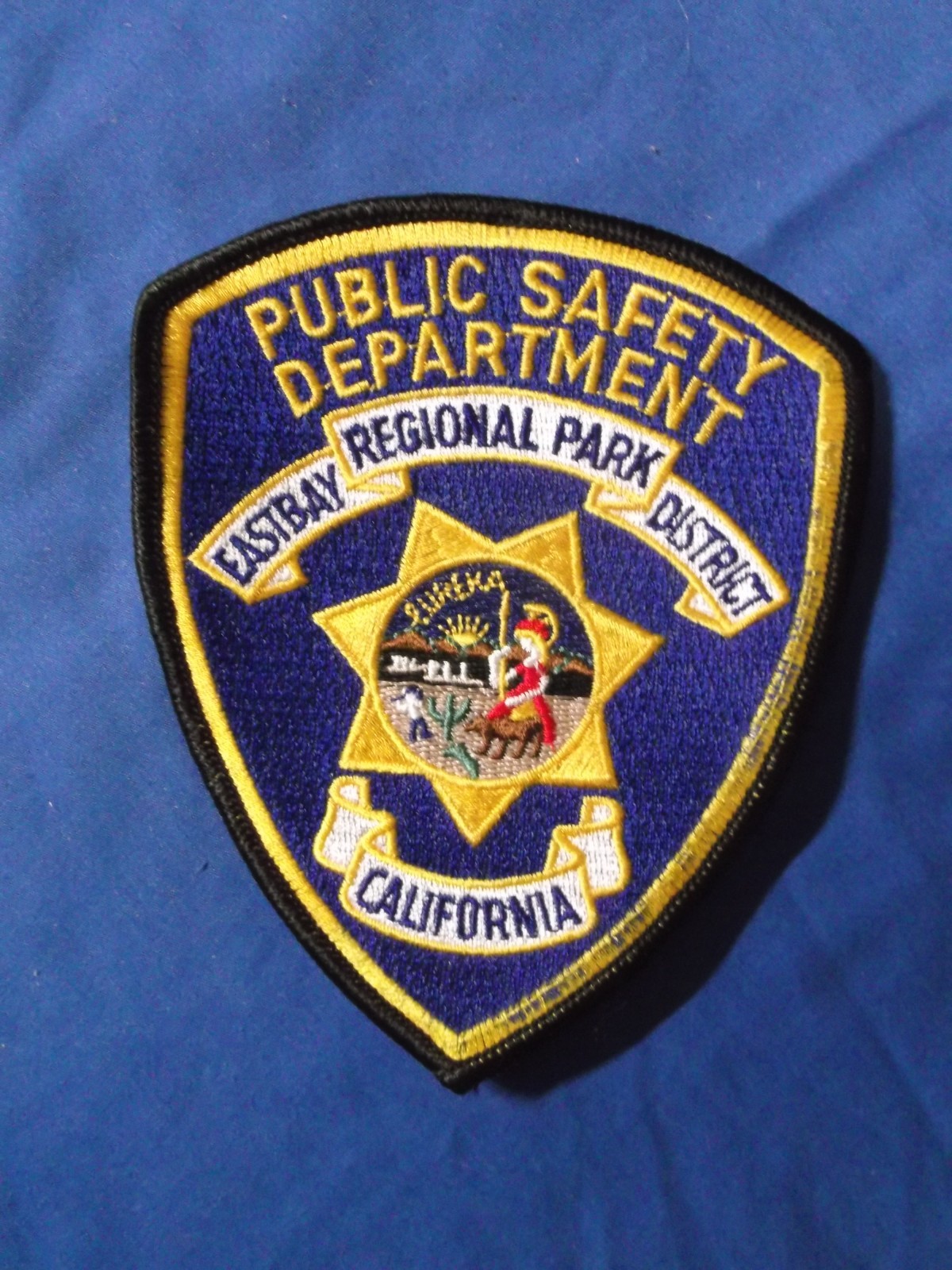 PUBLIC SAFETY DEPARTMENT-EASTBAY REGIONAL PARK DISTRICT-CALIFORNIA POLICE PATCH