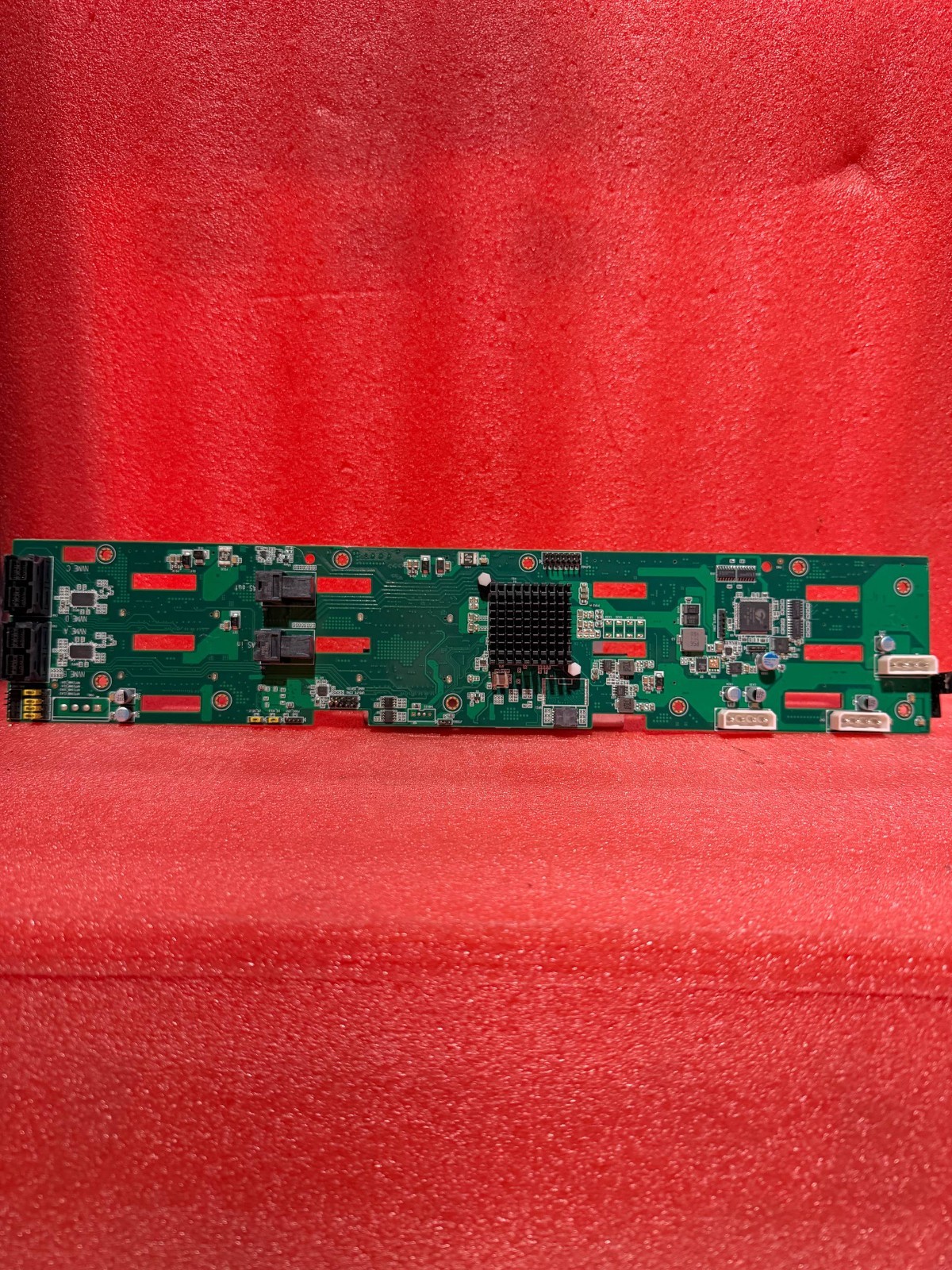 ADVANTECH HPC-8212 12 Drive SAS 12Gbps Backplane