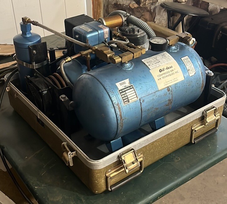 Air Techniques Oil-Less Compresso-Dri Model M5A 115V Dental Air Compressor