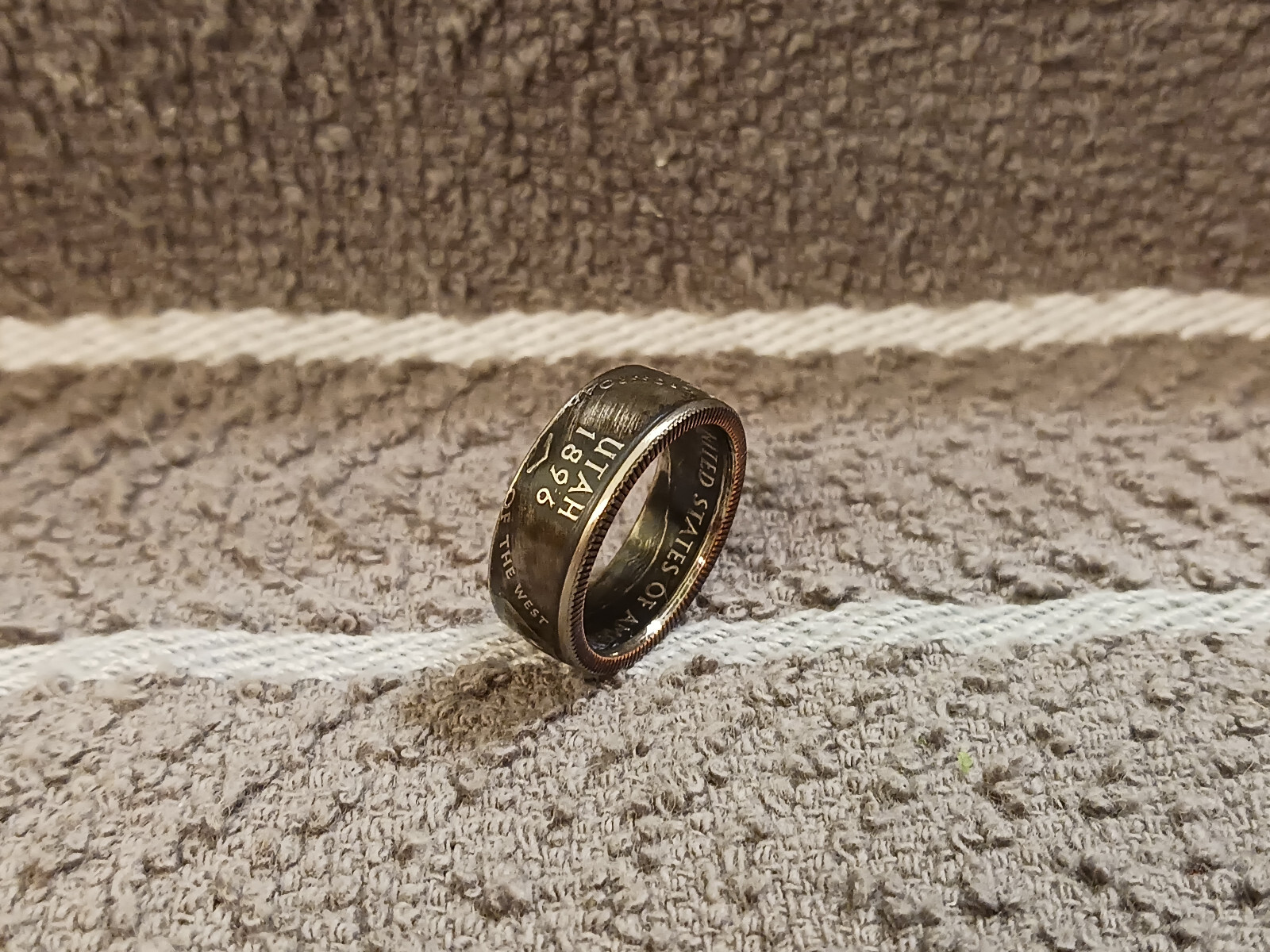 Utah Handcrafted Washington Quarters coin ring, size 6  2007